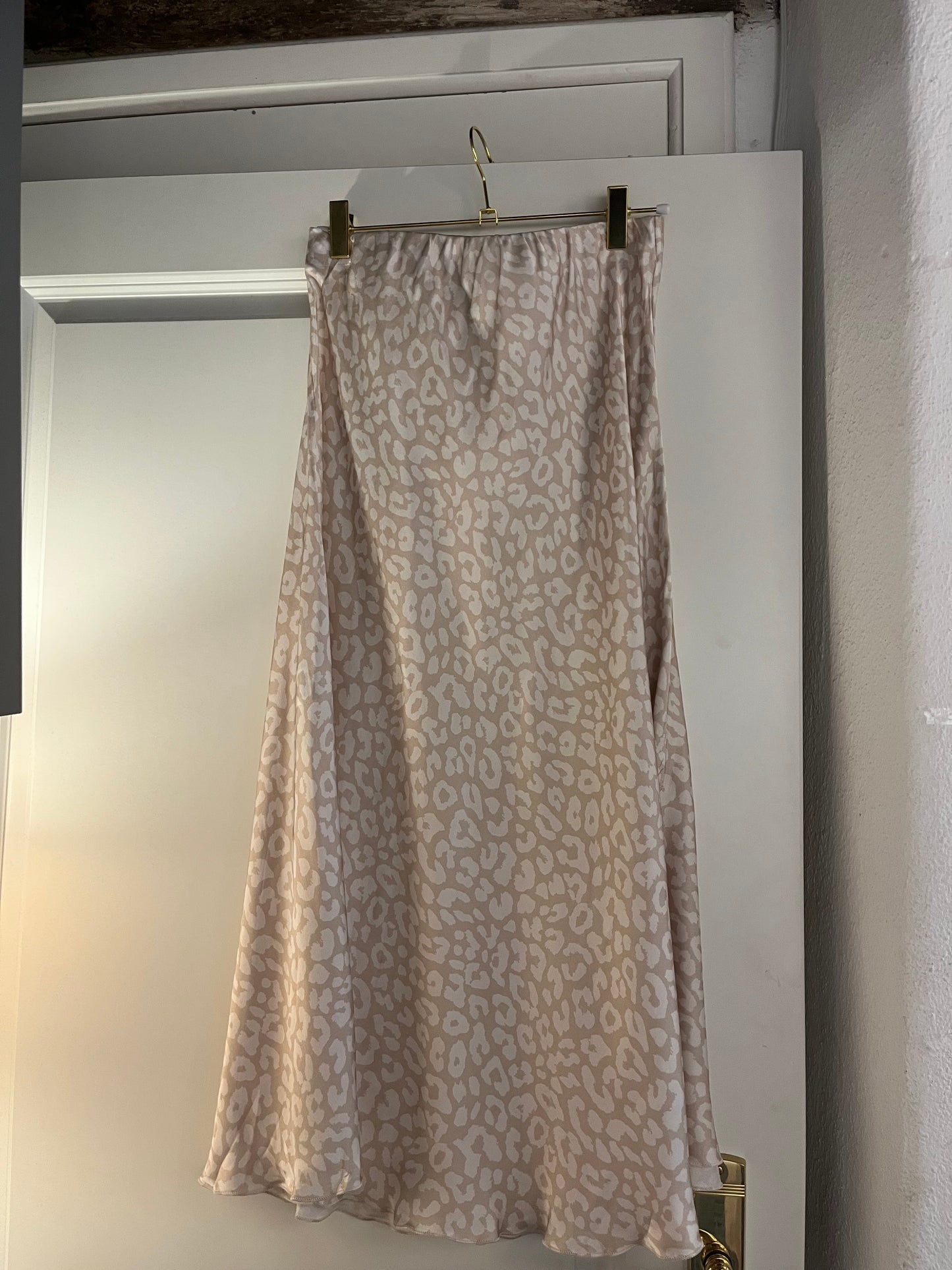 Silk Skirt Leo