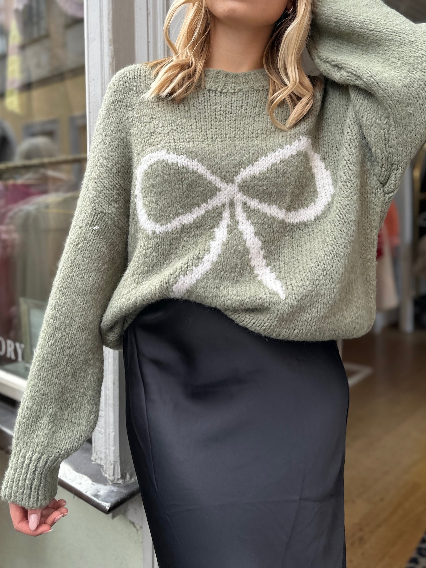 Pullover Schleife 64,90€