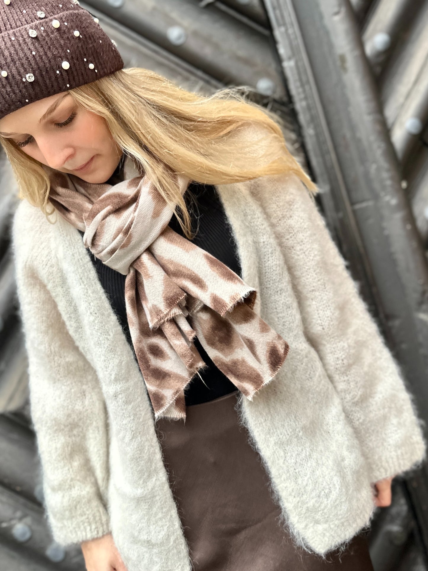 Cardi Cozy