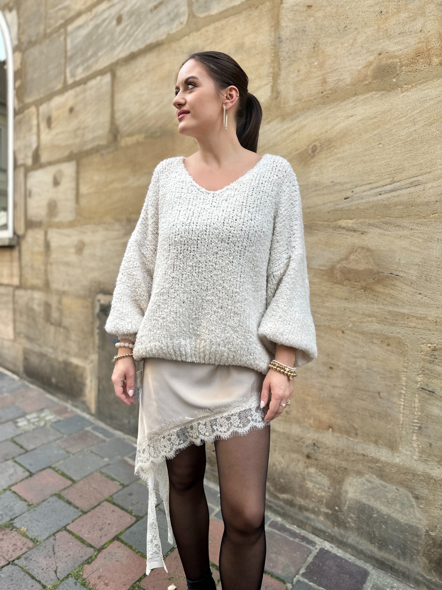 Kuschelpulli mit weitem Ausschnitt