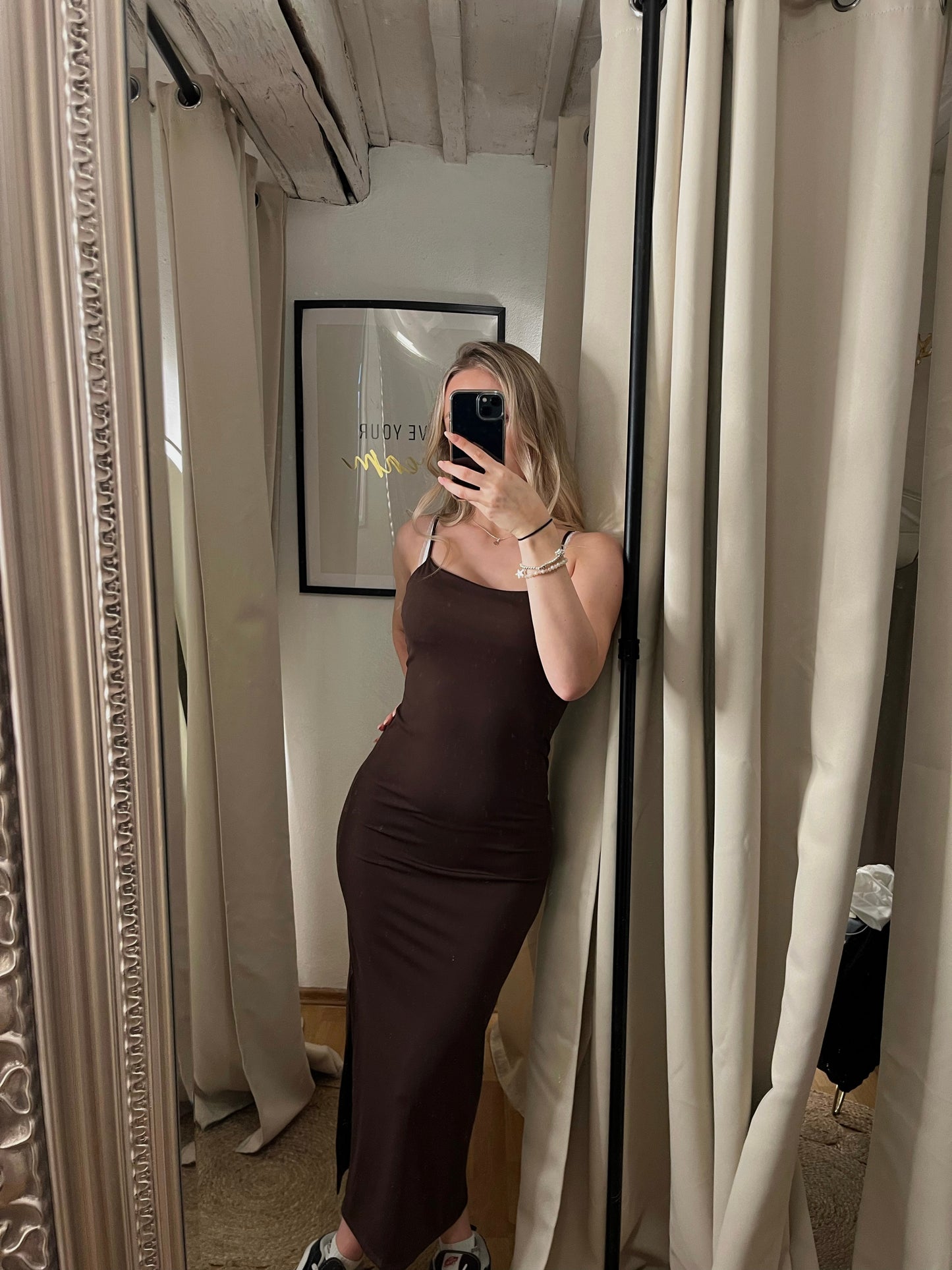 Figurbetontes Sommerkleid