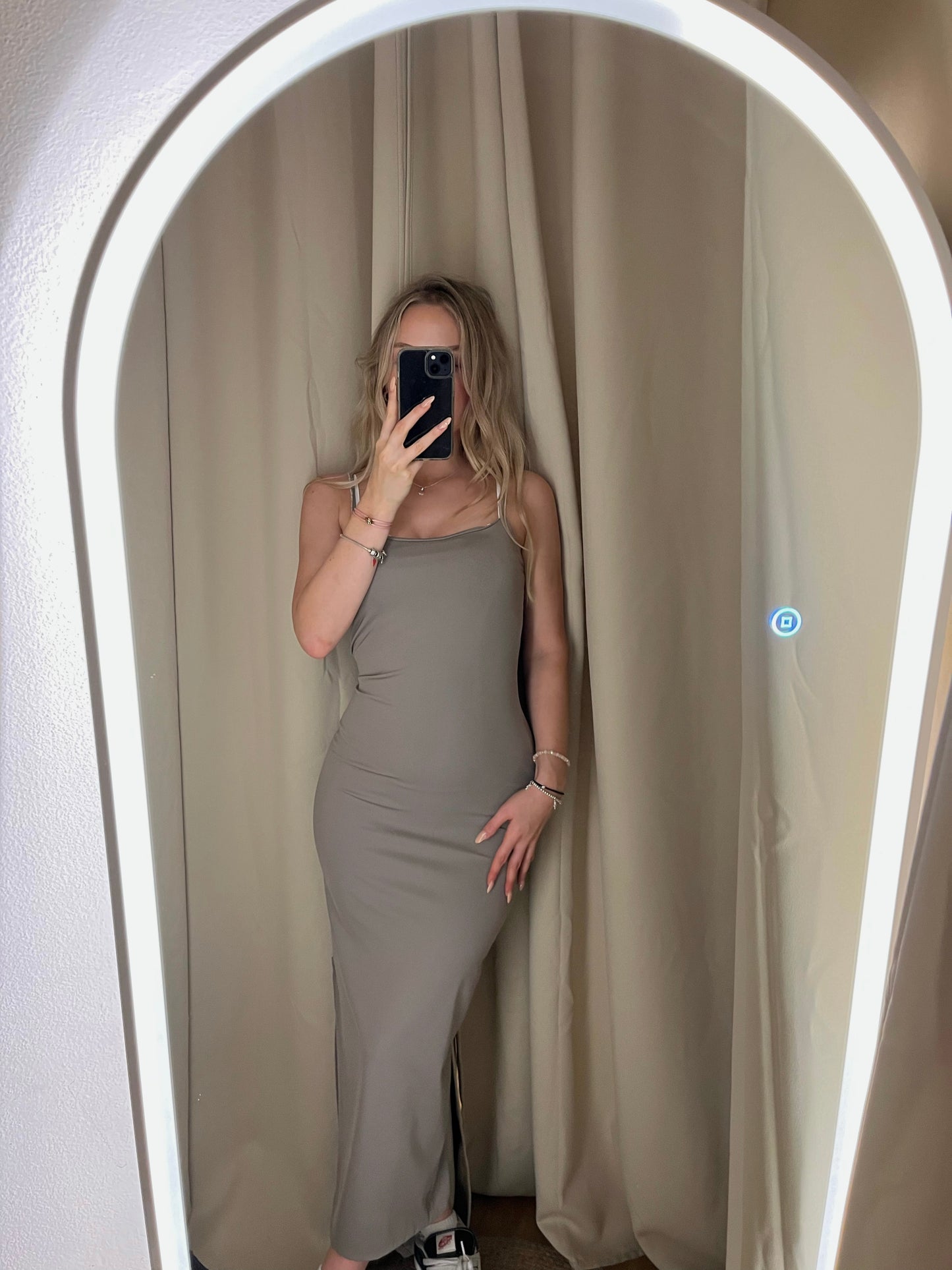 Figurbetontes Sommerkleid