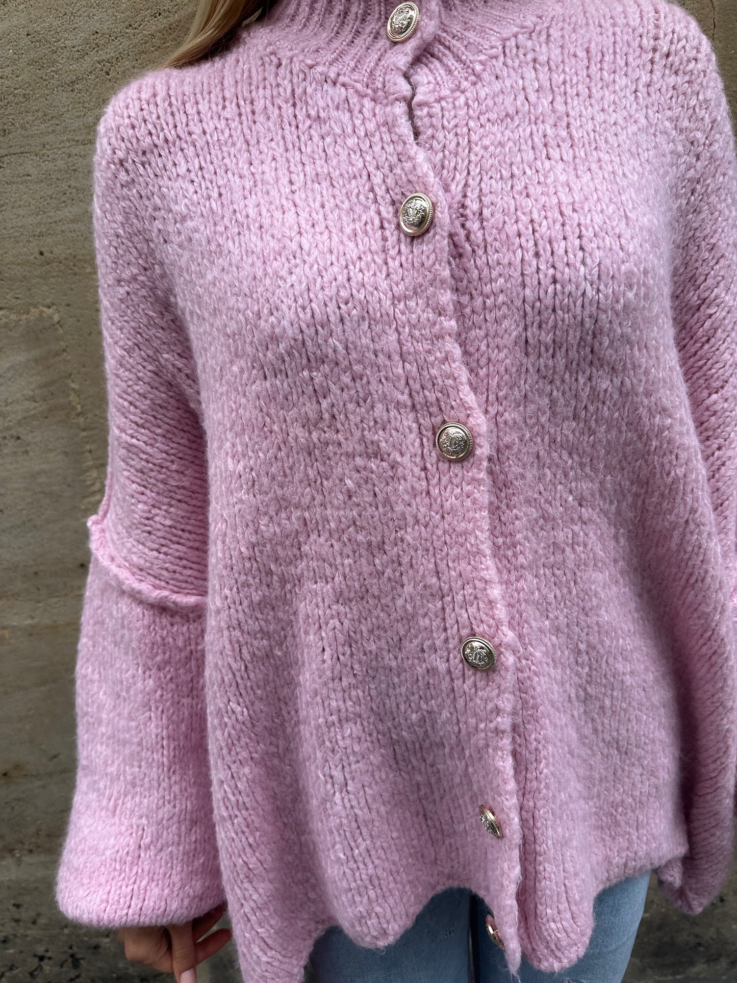 Cardi goldene Knöpfe Long