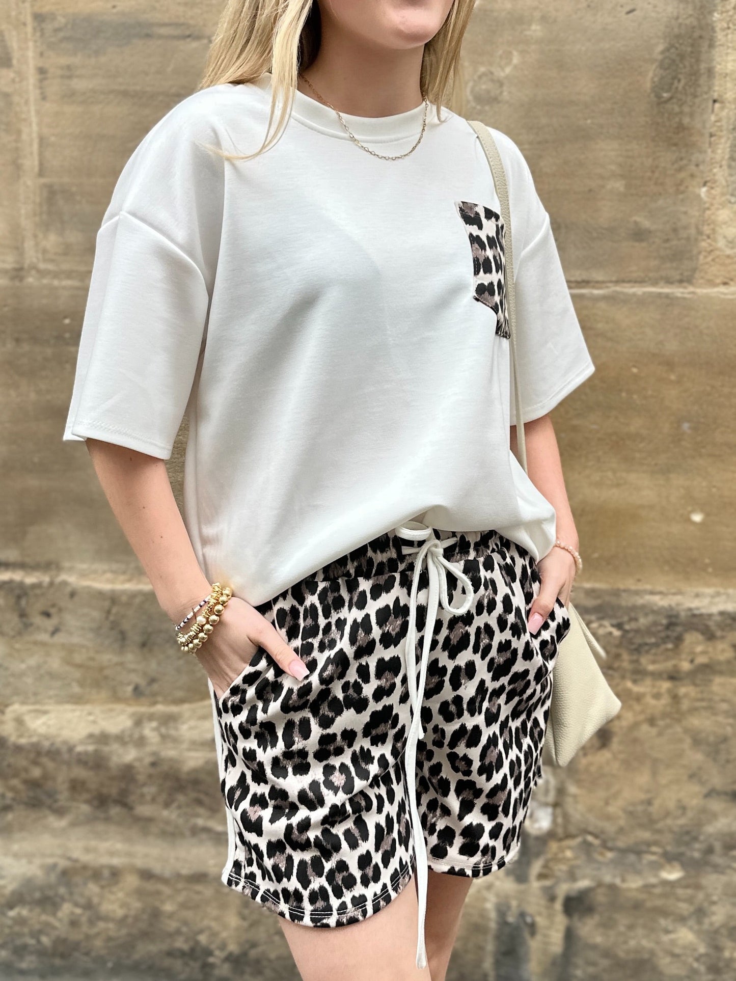 Set Leandra