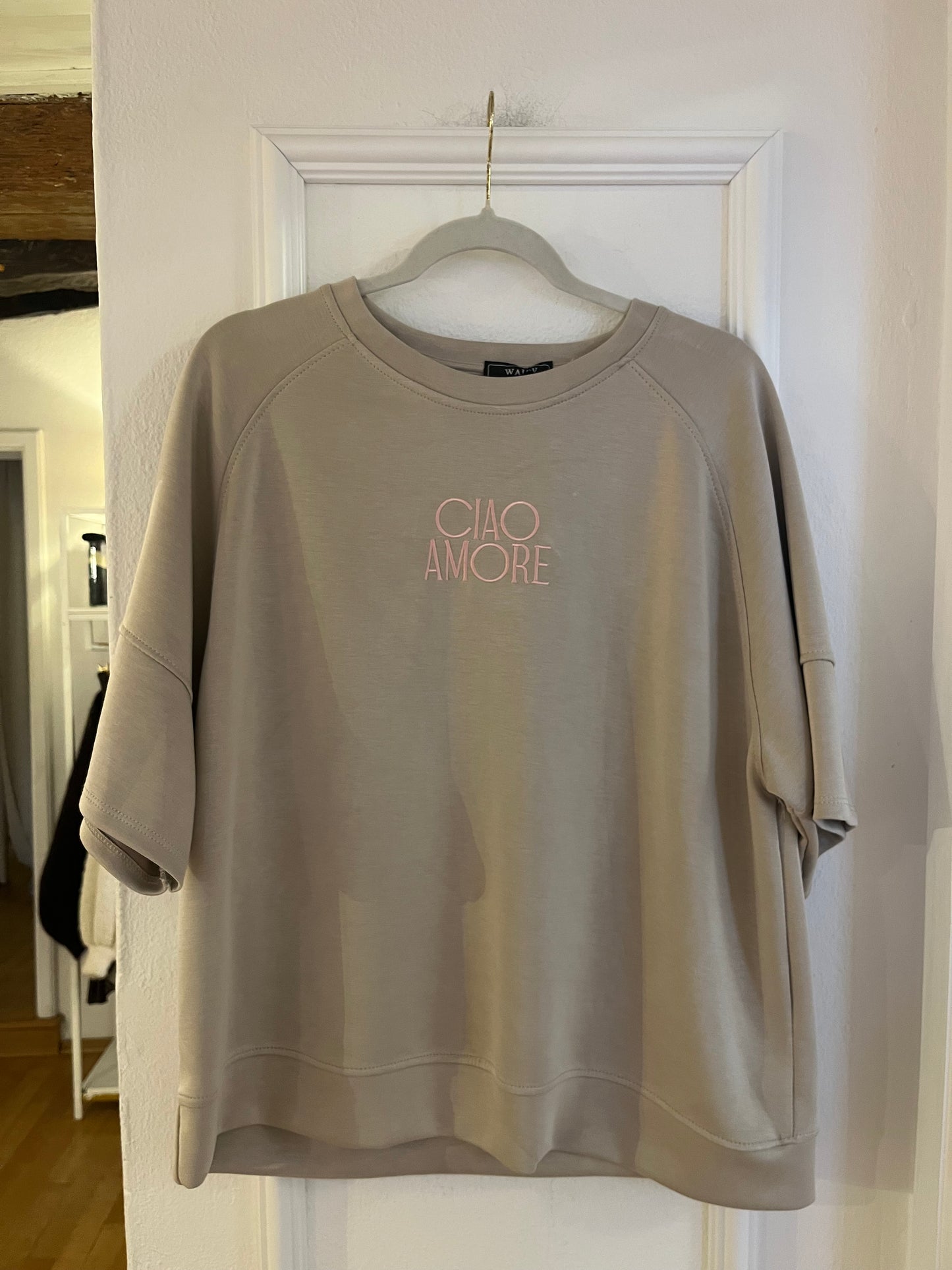 Ciao Amore Sweatshirt Beige