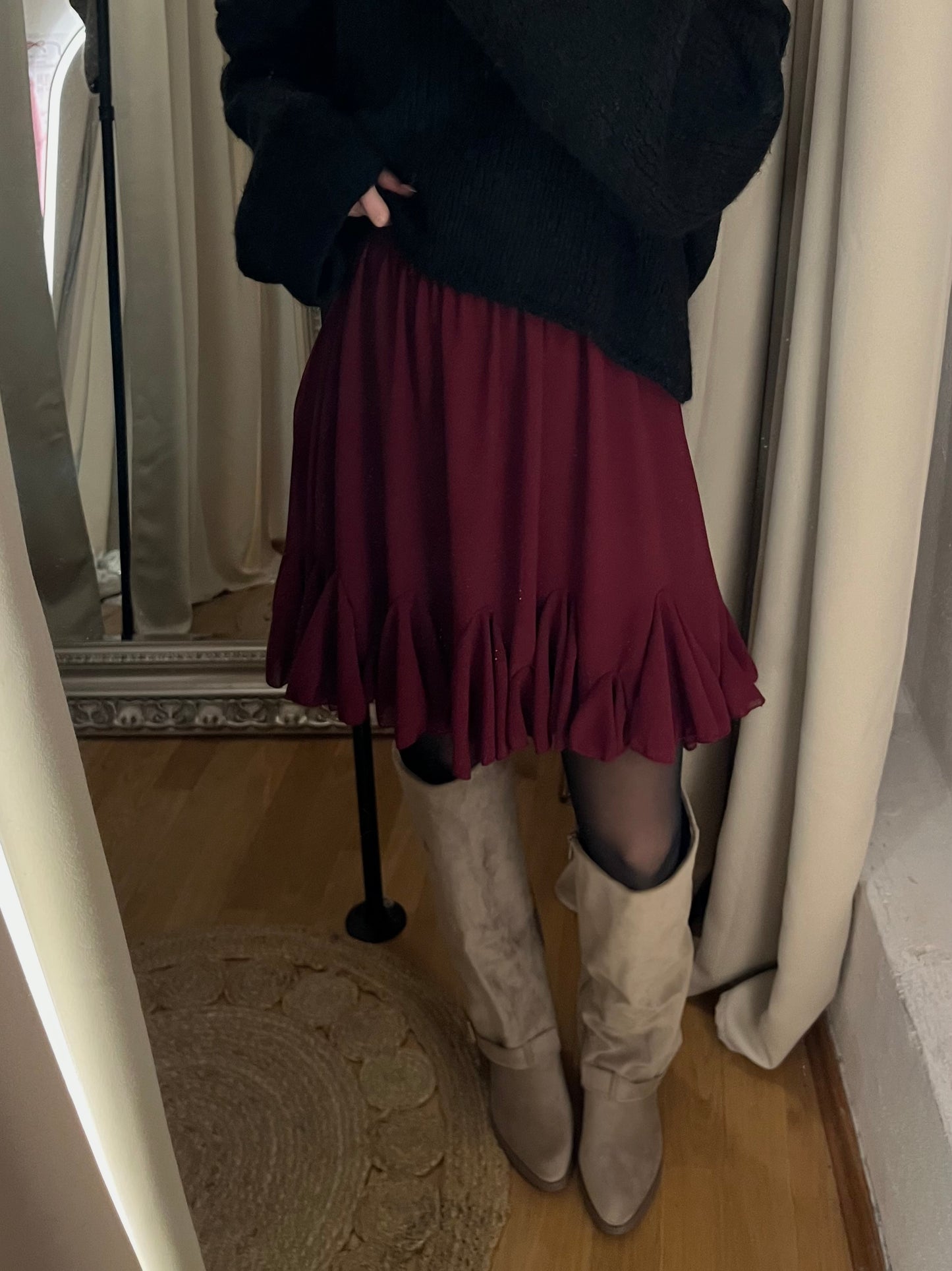 Rock Belle Burgundy