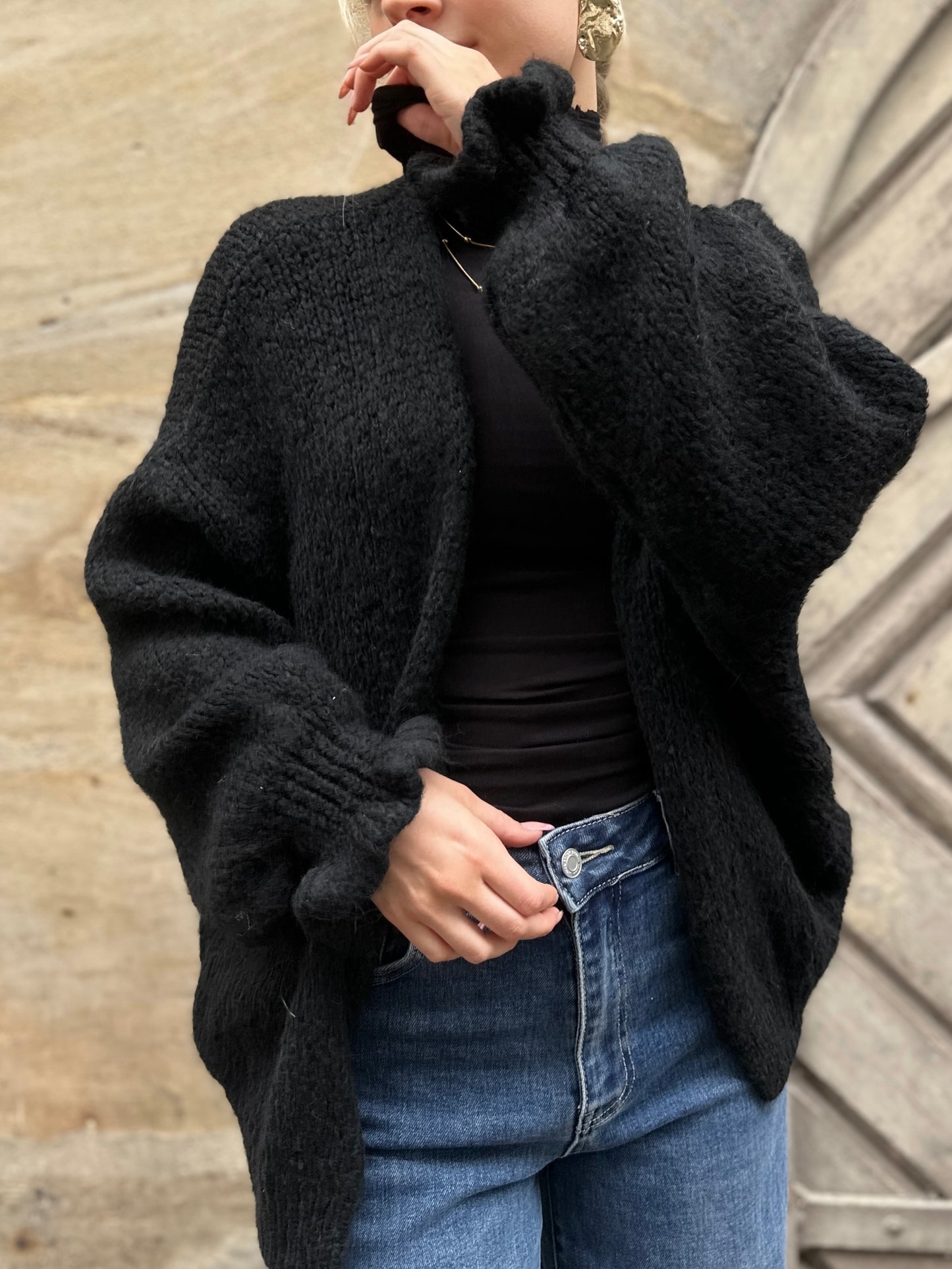 Cardi mit Rüschenärmel