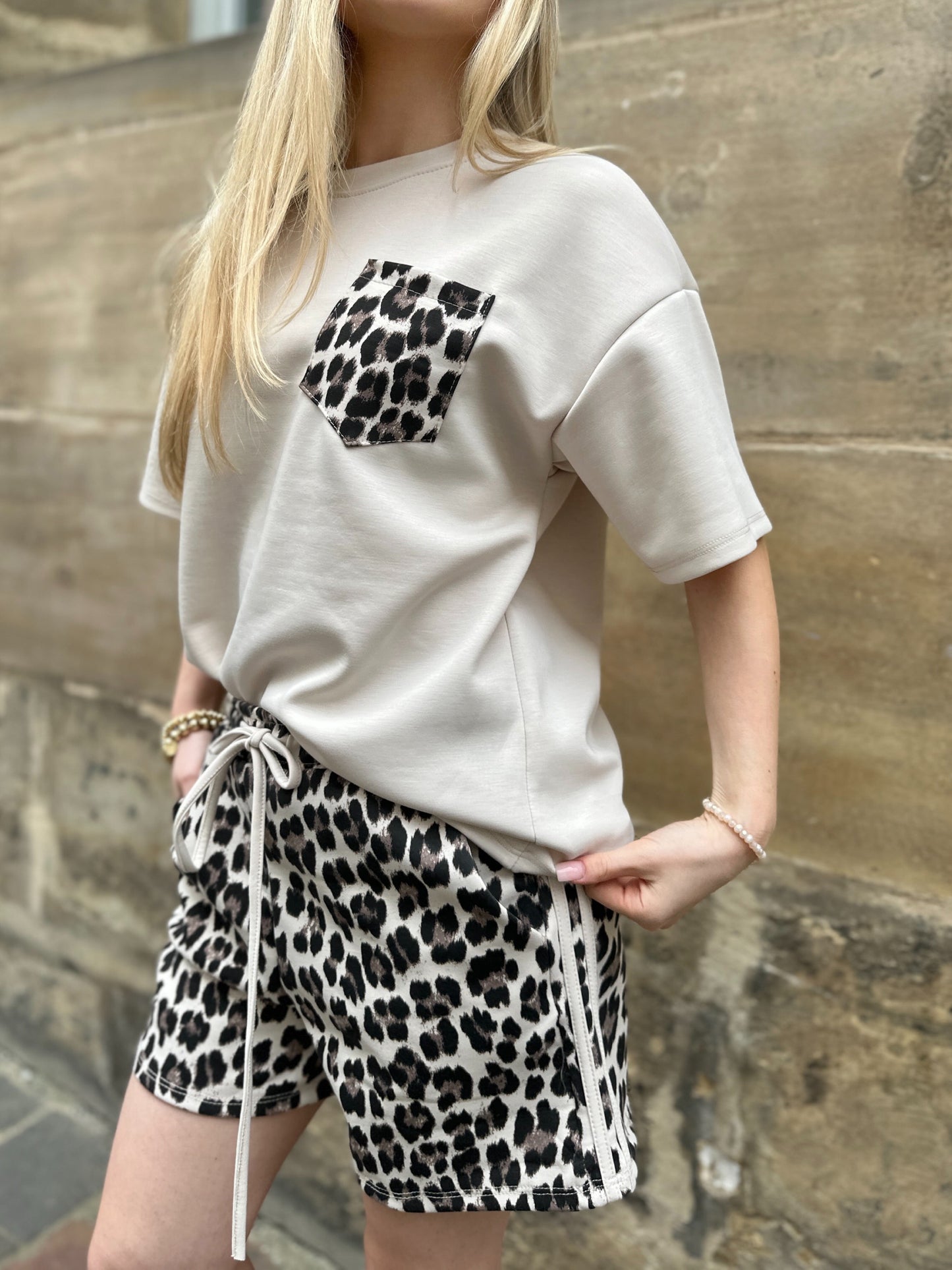 Set Leandra