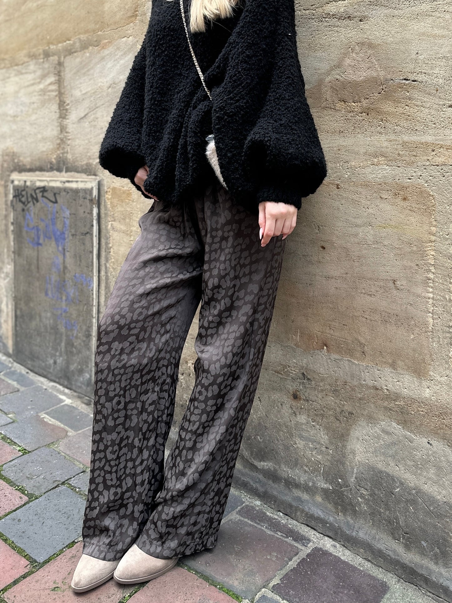 Leo Satinhose Braun