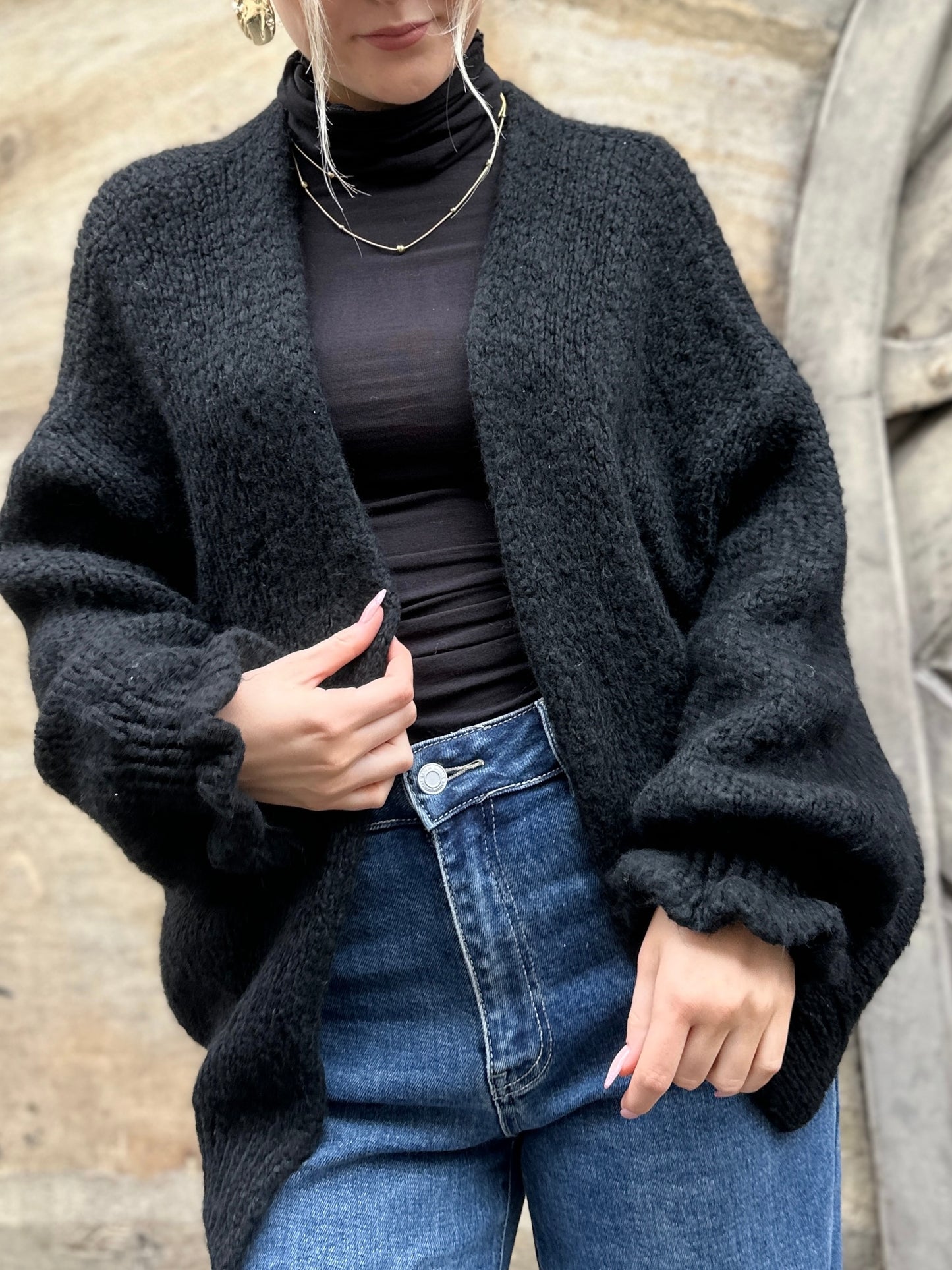 Cardi mit Rüschenärmel