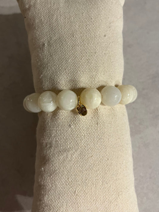 White Pearl Armband