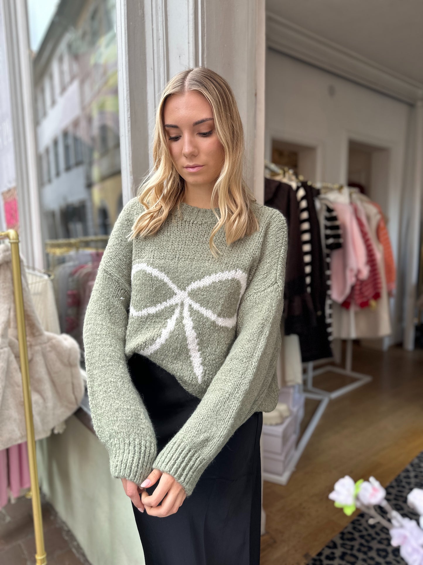 Pulli mit Schleifen Print