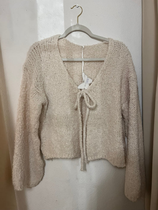 Cardigan Bow