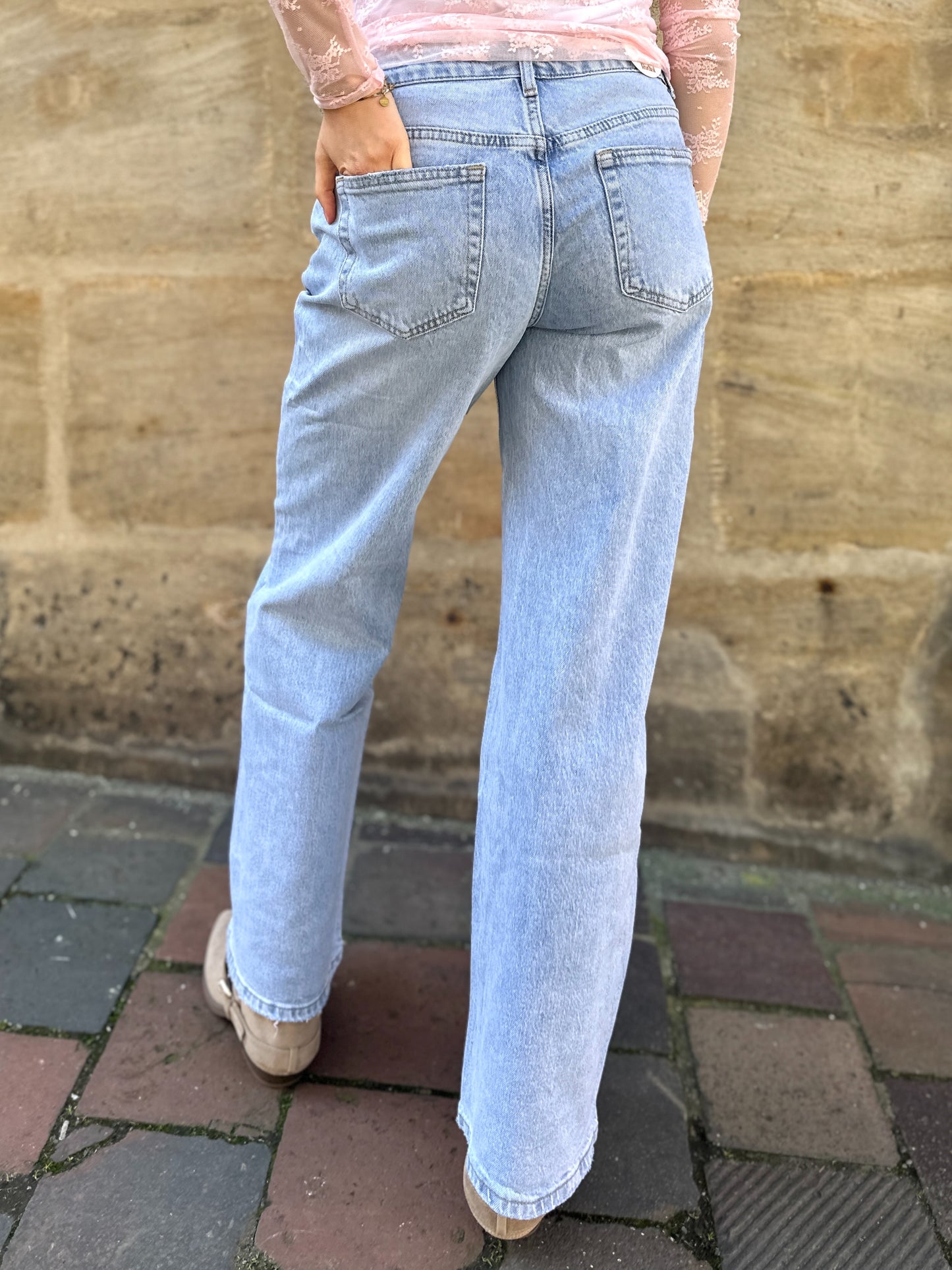 Wide Leg Mom Jeans