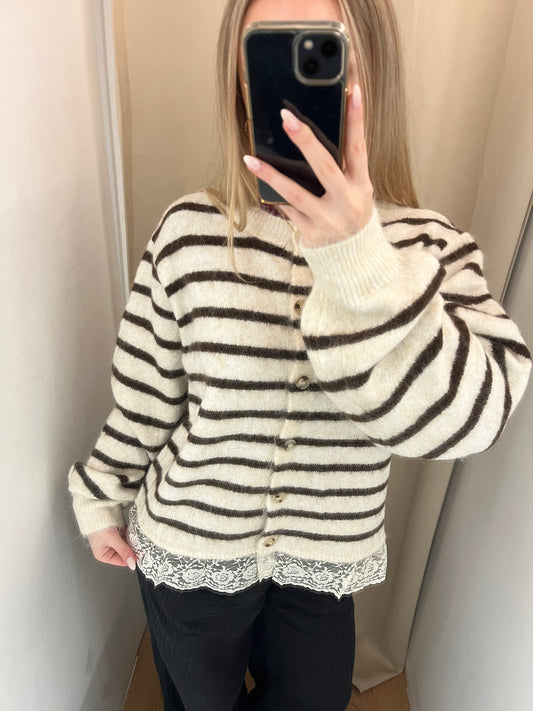 Gestreifter Strickpullover „Luna“ mit Spitze