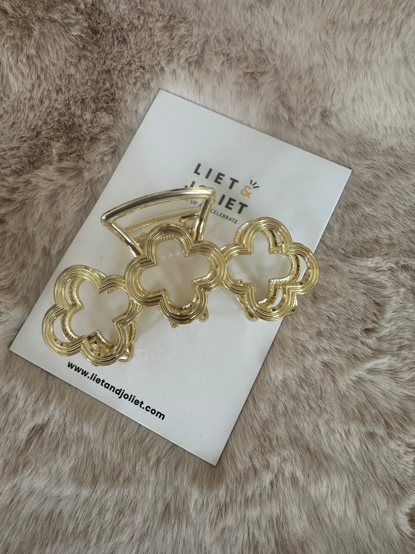 Golden Grace Clip