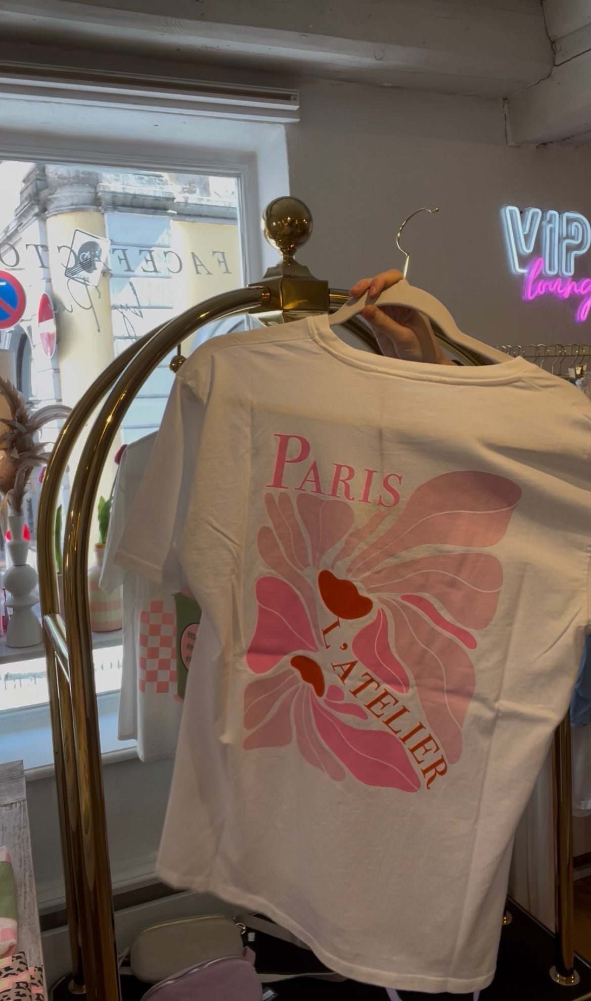 T-Shirt L’Atelier Paris mit Backprint